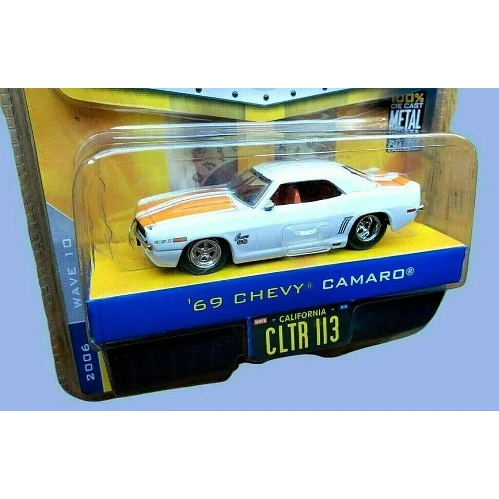 Jada Toys '69 Chevy Camaro BigTime 2006 Muscle Car White Die-Cast 1:64 MOC